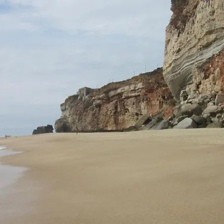 Flipflops Ocean View 纳扎雷