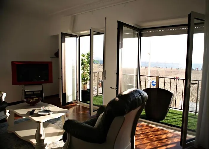 דירה Flipflops Ocean View נאזרה